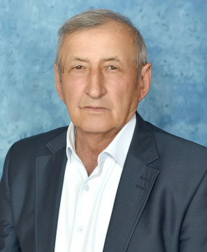 Сторож-дворник Абдуллаев Пилял Абдулхамидович Сторож-дворник Абдуллаев Пилял Абдулхамидович